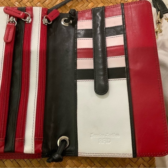 RFID Leather Crossbody Bag Organizer Wallet. Room Phone - Picture 3 of 4